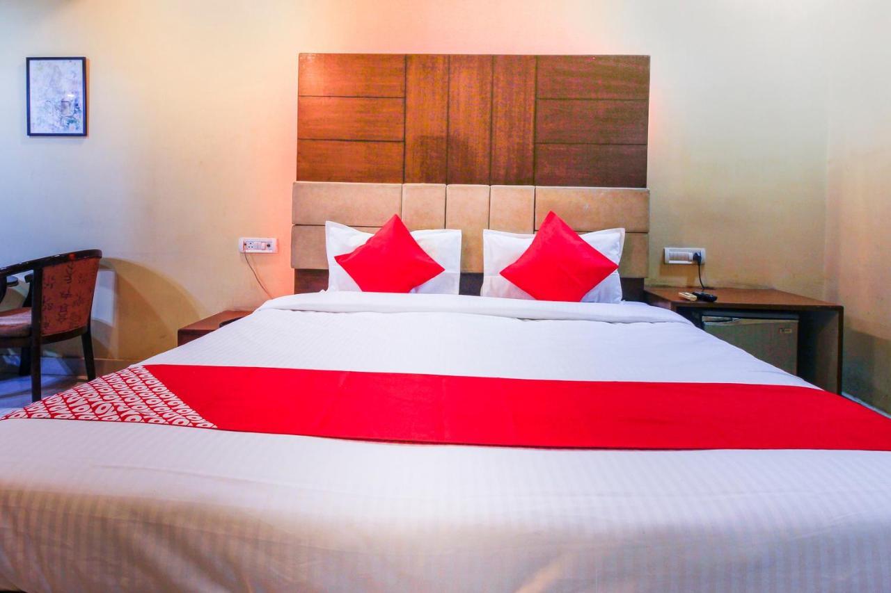 Oyo Hotel Metro International Near Lb Stadium Hyderabad Exterior foto